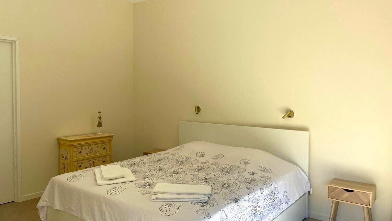 Photo of Bedroom in Biot