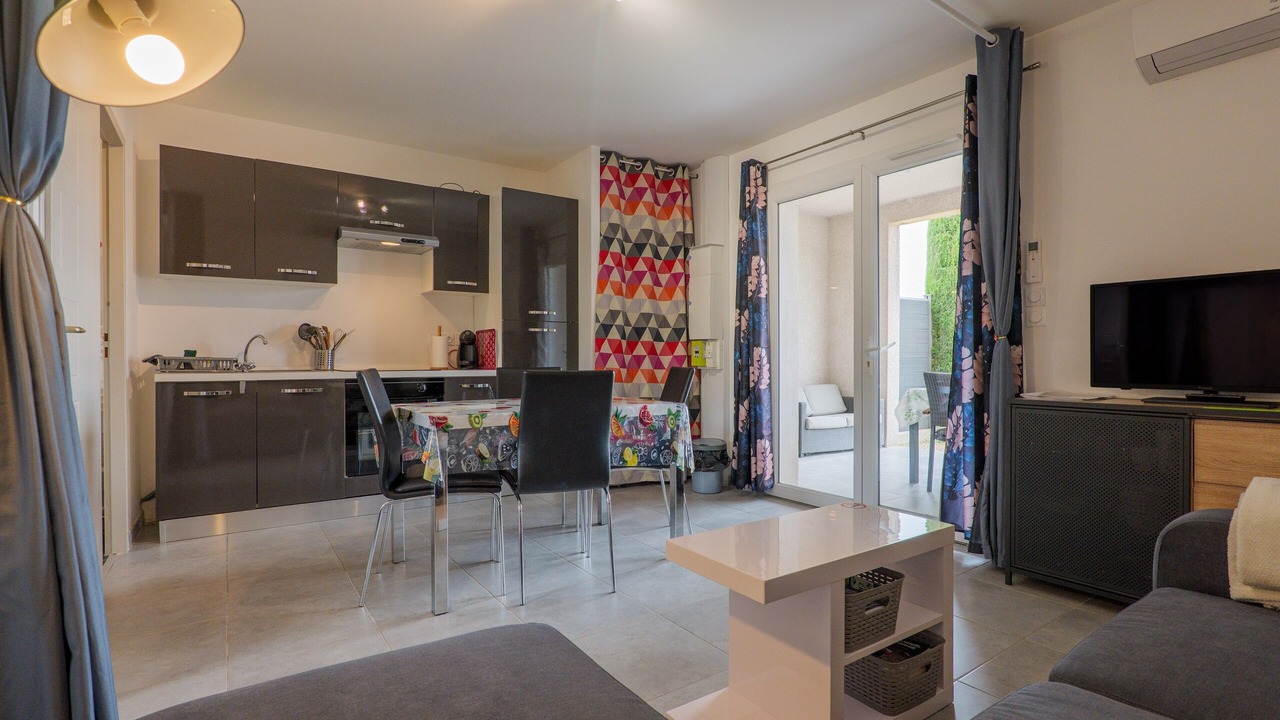 Photo of Livingroom in Saint-Martin-d'Ardeche