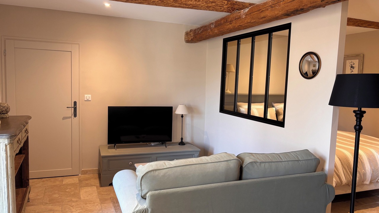 Photo of Bedroom in Roaix