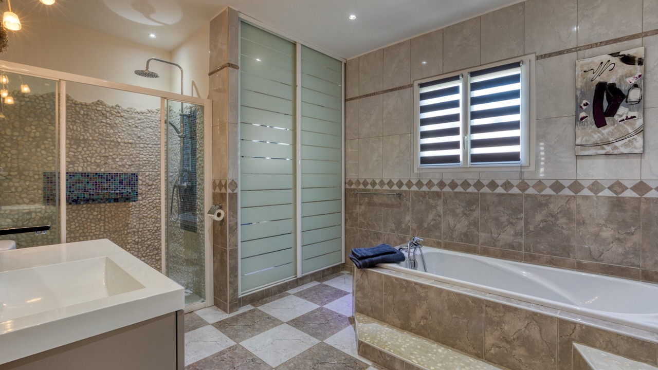 Photo of Bathroom in Frontignan