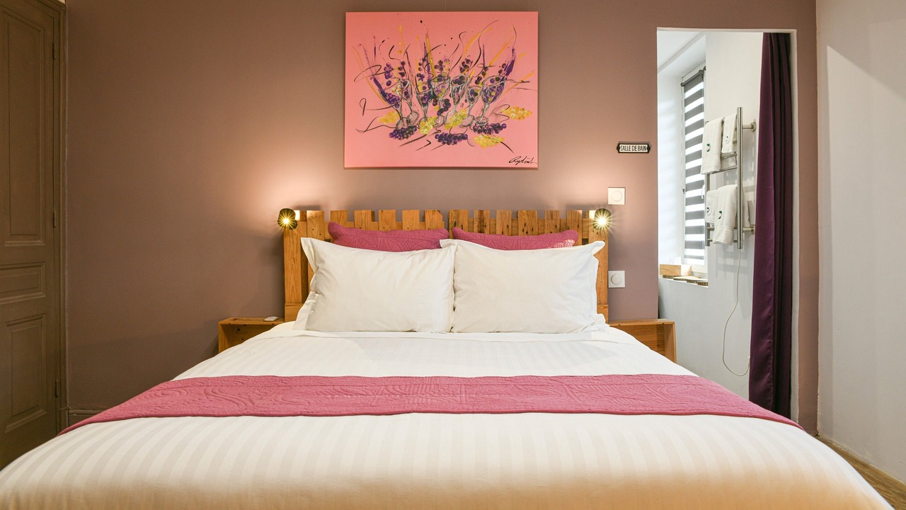Photo of Bedroom in Saint-Genix-sur-Guiers