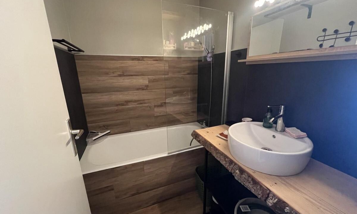Photo of Bathroom in Correncon-en-Vercors