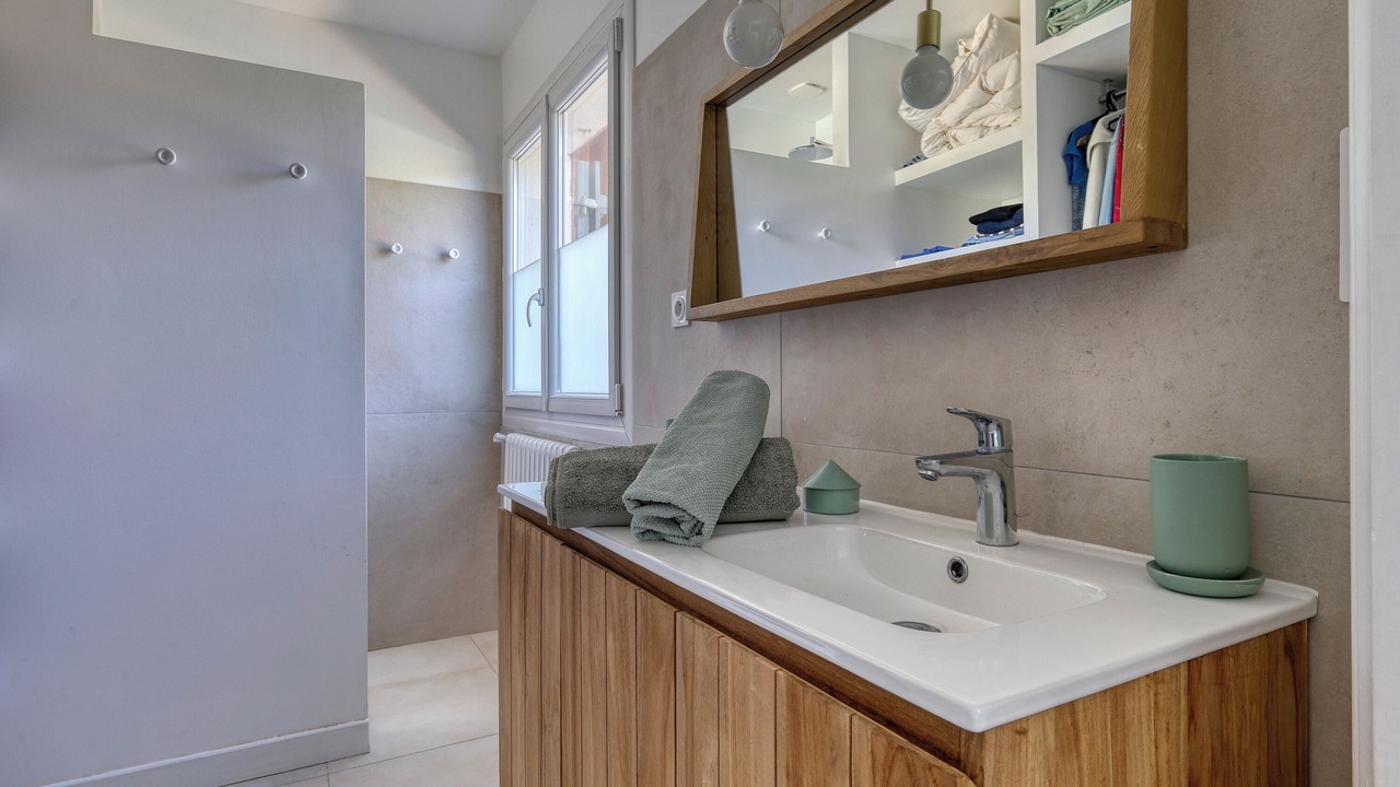 Photo of Bathroom in Six-Fours-les-Plages