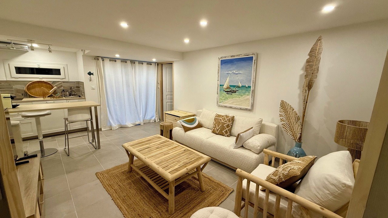 Photo of Livingroom in Istres