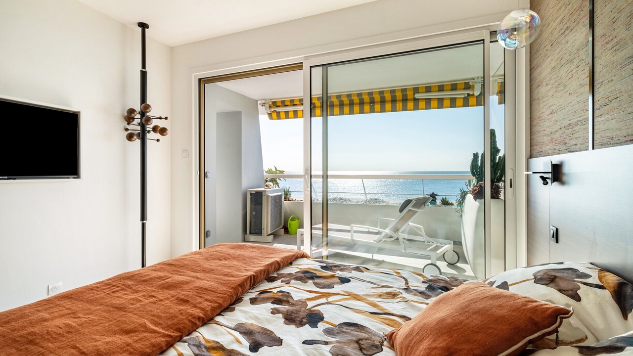 Photo of Bedroom in Villeneuve Loubet Beach