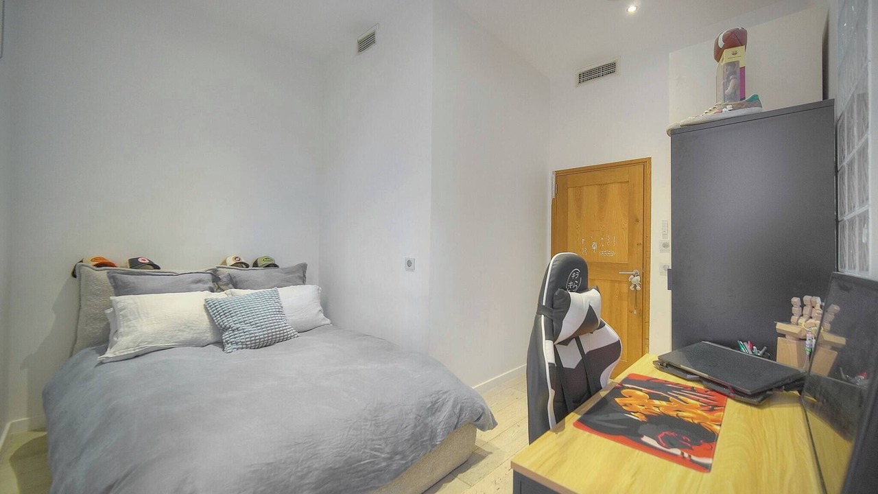 Photo of Bedroom in Riou - Petit Juas - Av de Grasse