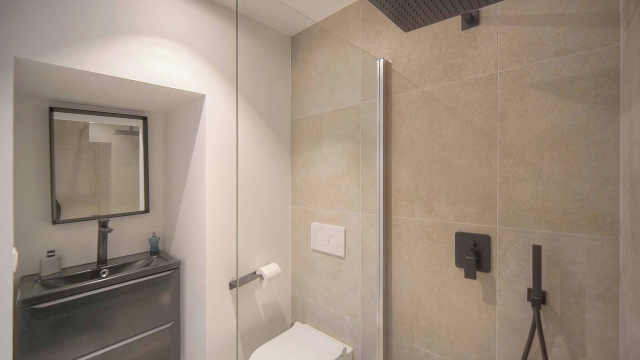 Photo of Bathroom in Riou - Petit Juas - Av de Grasse