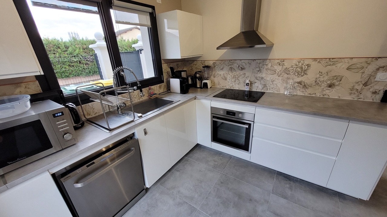 Photo of Kitchen in Tignieu-Jameyzieu