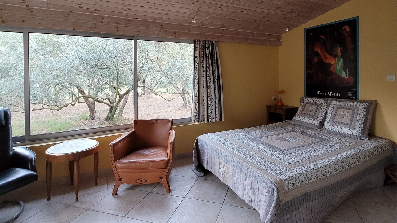 Photo of Bedroom in Maubec