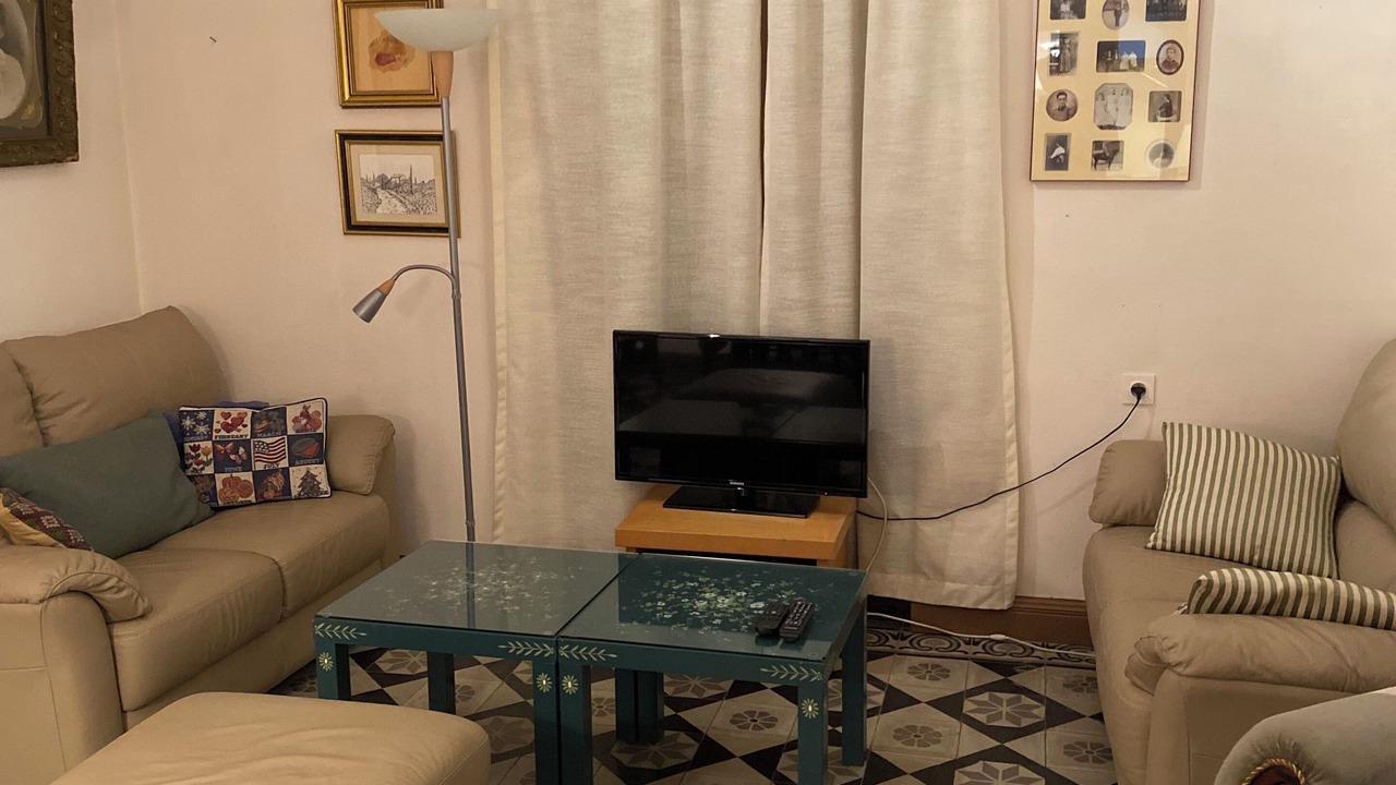 Photo of Livingroom in Maubec