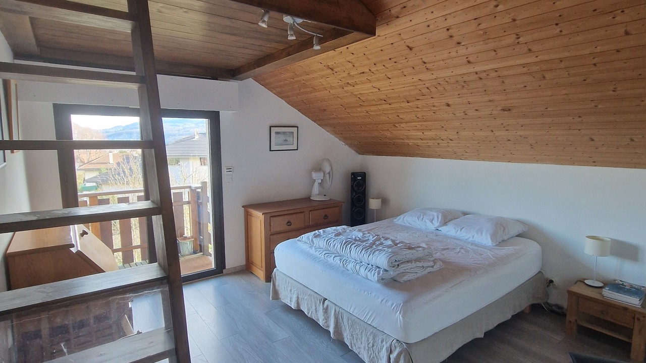 Photo of Bedroom in Saint-Jorioz