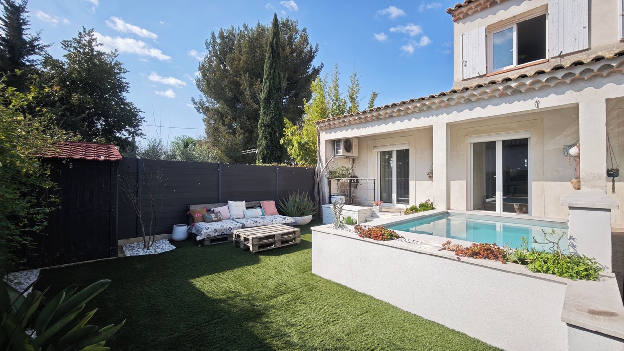 Photo of Patio Balcony in Aubagne