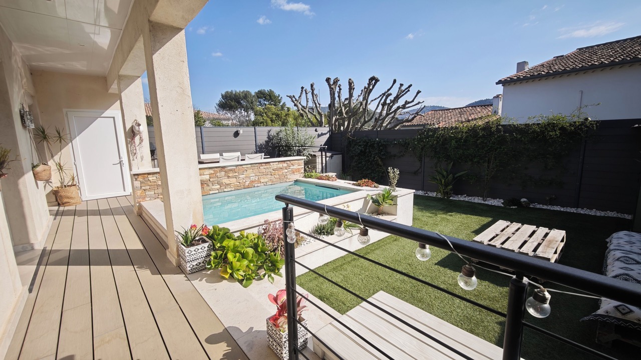 Photo of Patio Balcony in Aubagne