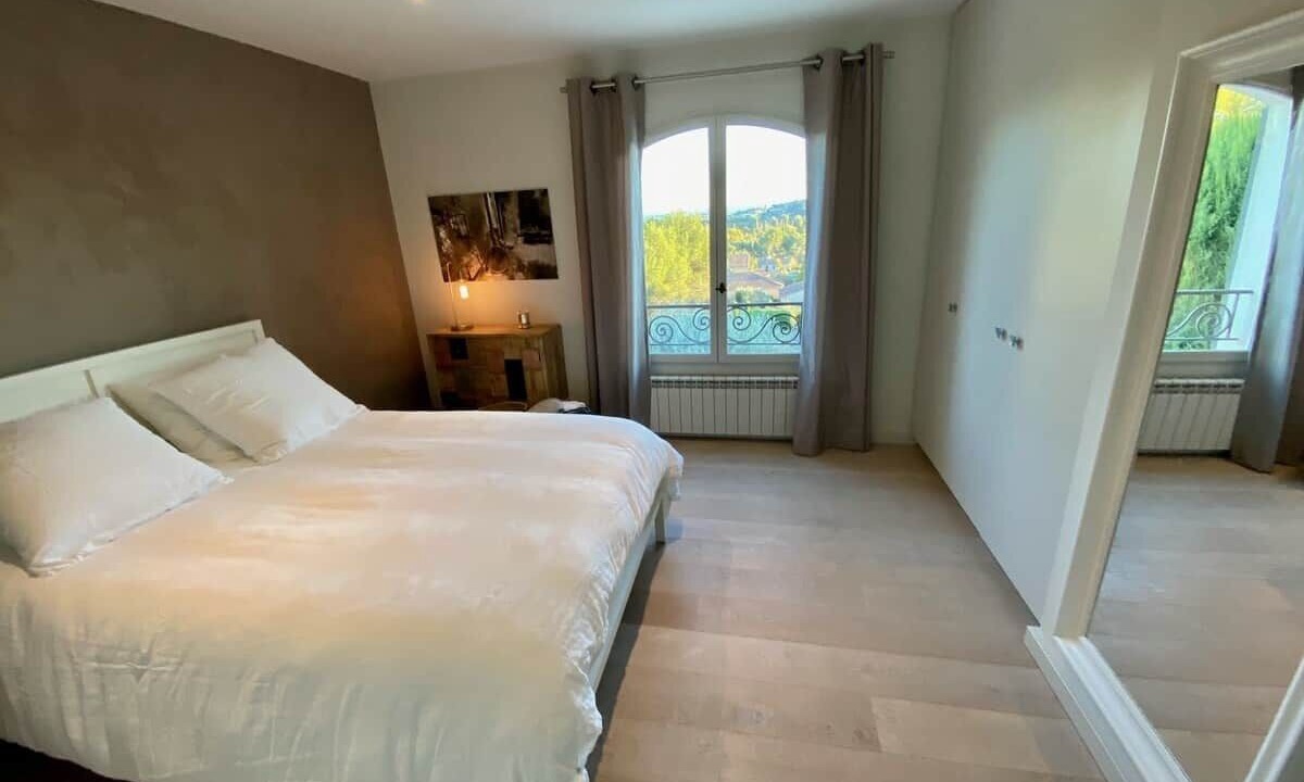 Photo of Bedroom in Villeneuve-les-Avignon