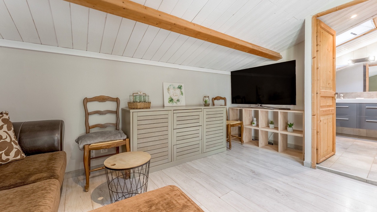 Photo of Livingroom in Visan