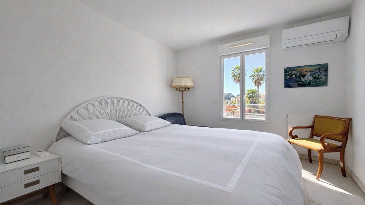 Photo of Bedroom in Carqueiranne