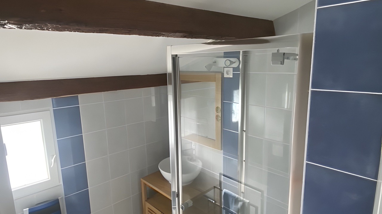 Photo of Bathroom in Mostuejouls