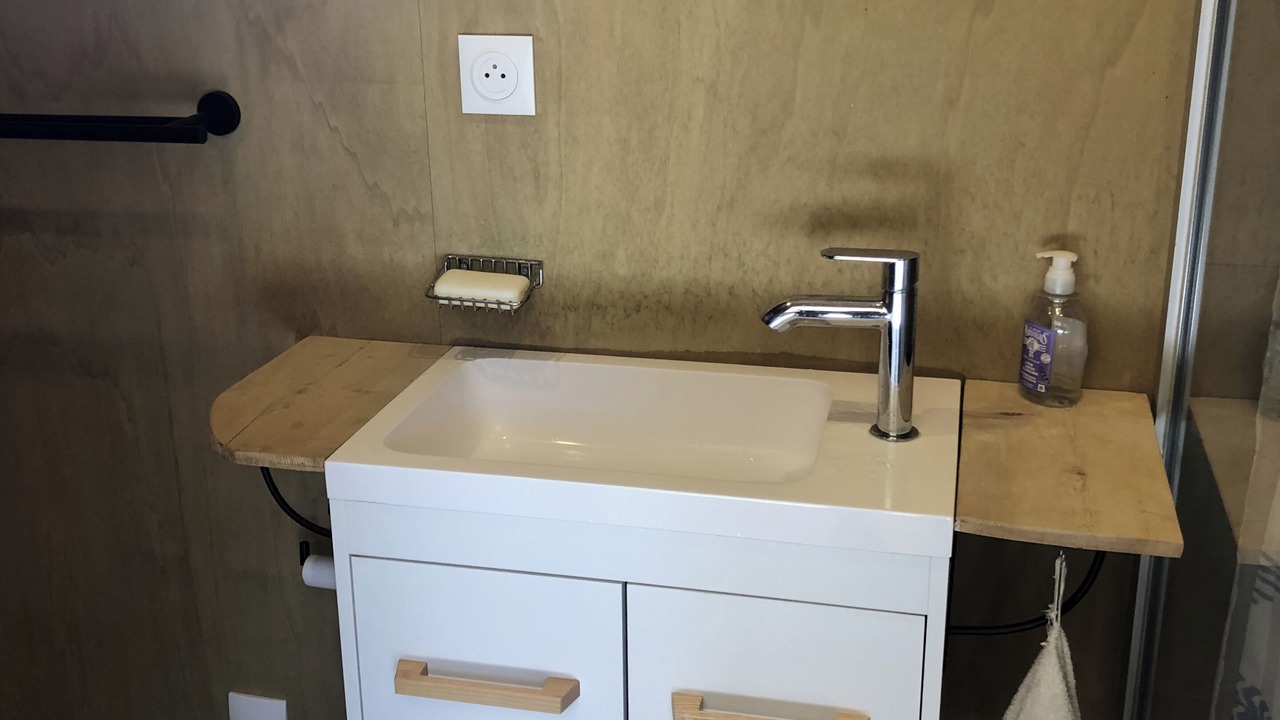 Photo of Bathroom in Le Garn