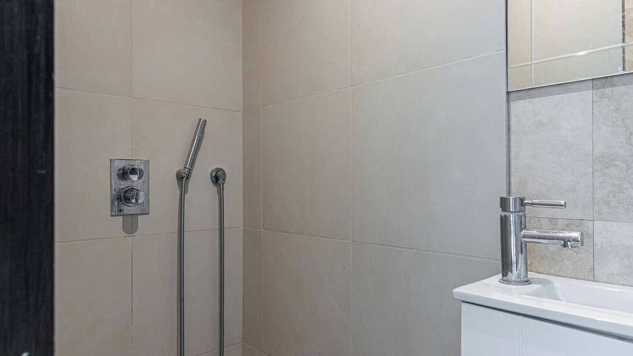 Photo of Bathroom in Biot