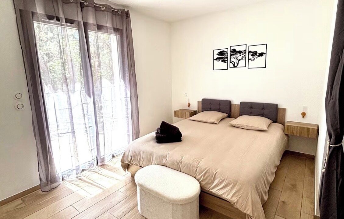 Photo of Bedroom in Grospierres