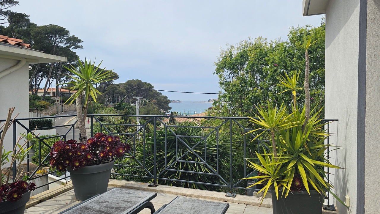 Photo of Patio Balcony in Sanary-sur-Mer