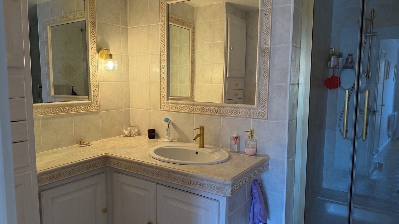 Photo of Bathroom in Saint-Victor
