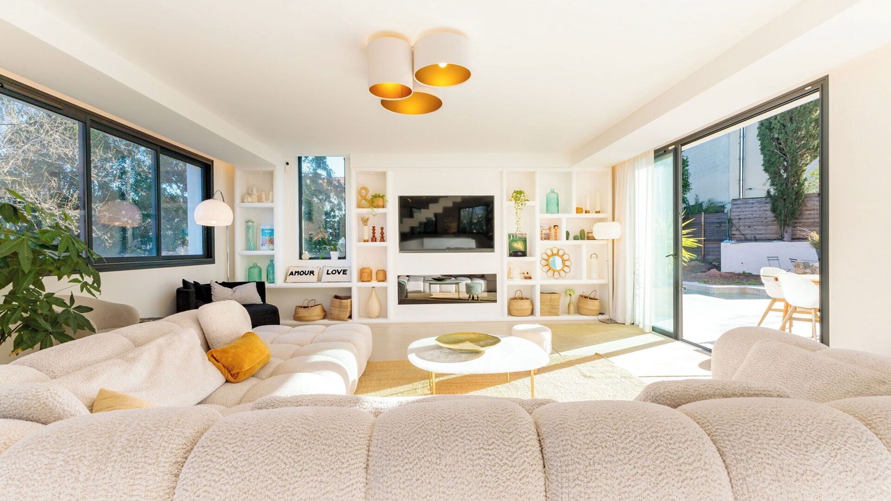 Photo of Livingroom in Riou - Petit Juas - Av de Grasse