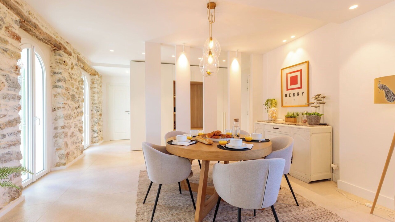 Photo of Livingroom in Riou - Petit Juas - Av de Grasse