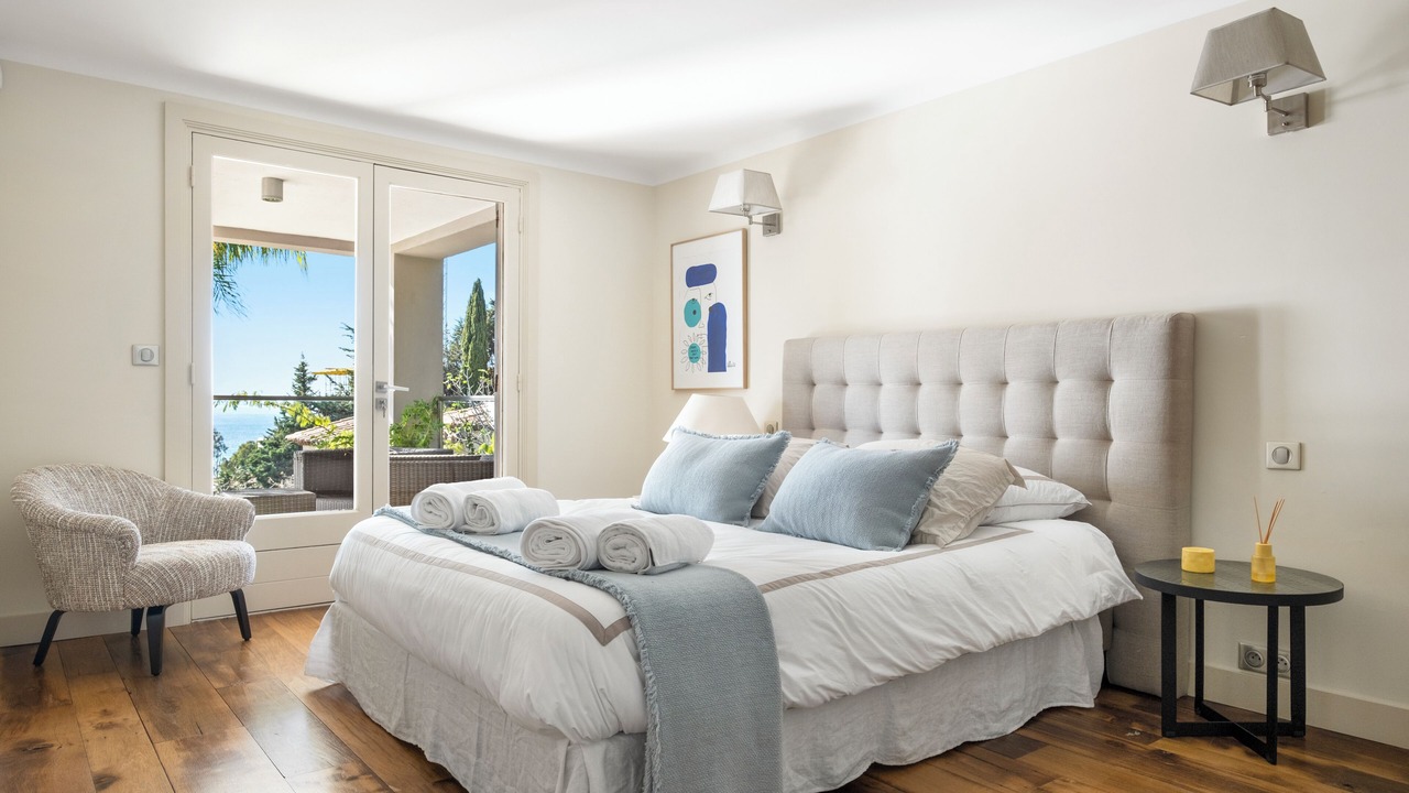 Photo of Bedroom in California - Pezou