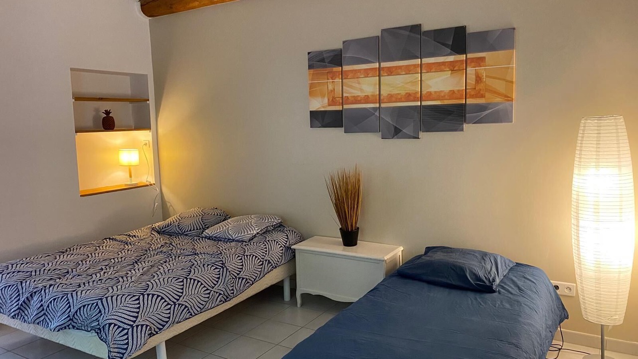 Photo of Bedroom in Beaumes-de-Venise