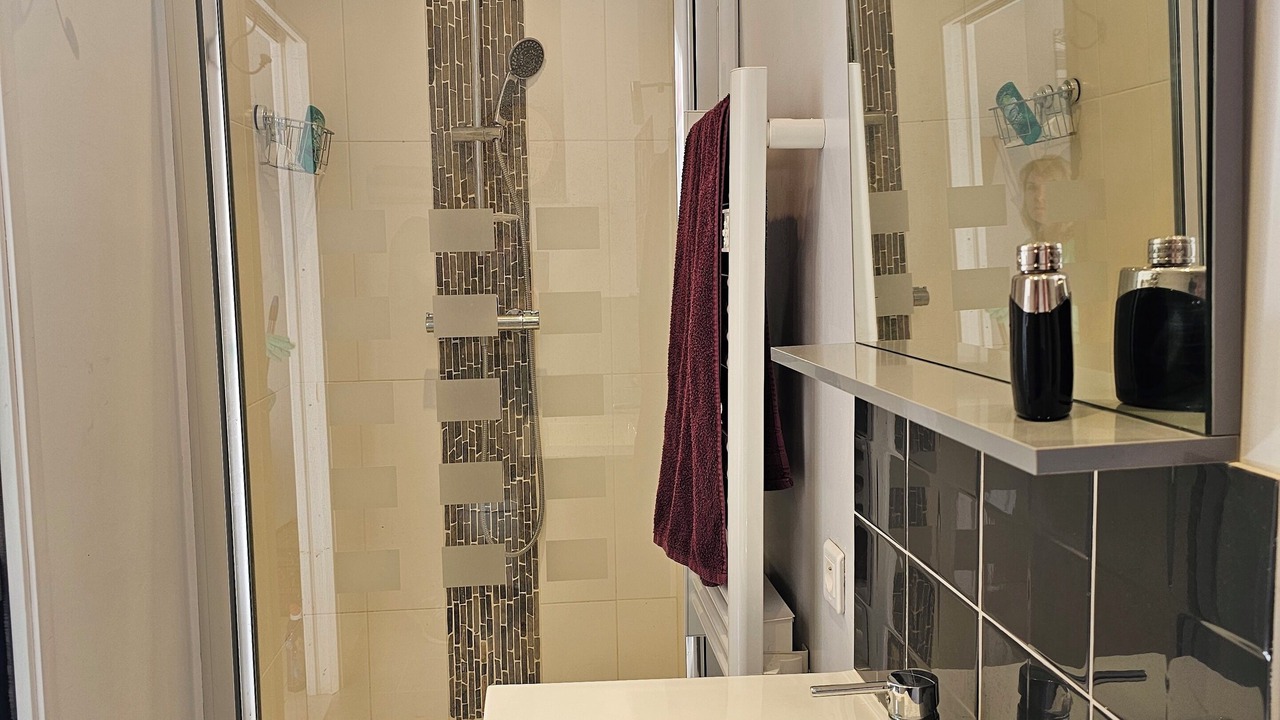 Photo of Bathroom in Beaumes-de-Venise