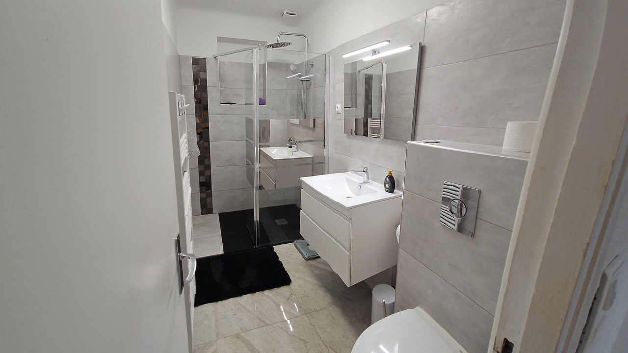 Photo of Bathroom in Frejus Port