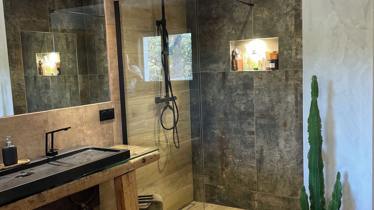 Photo of Bathroom in Ventabren