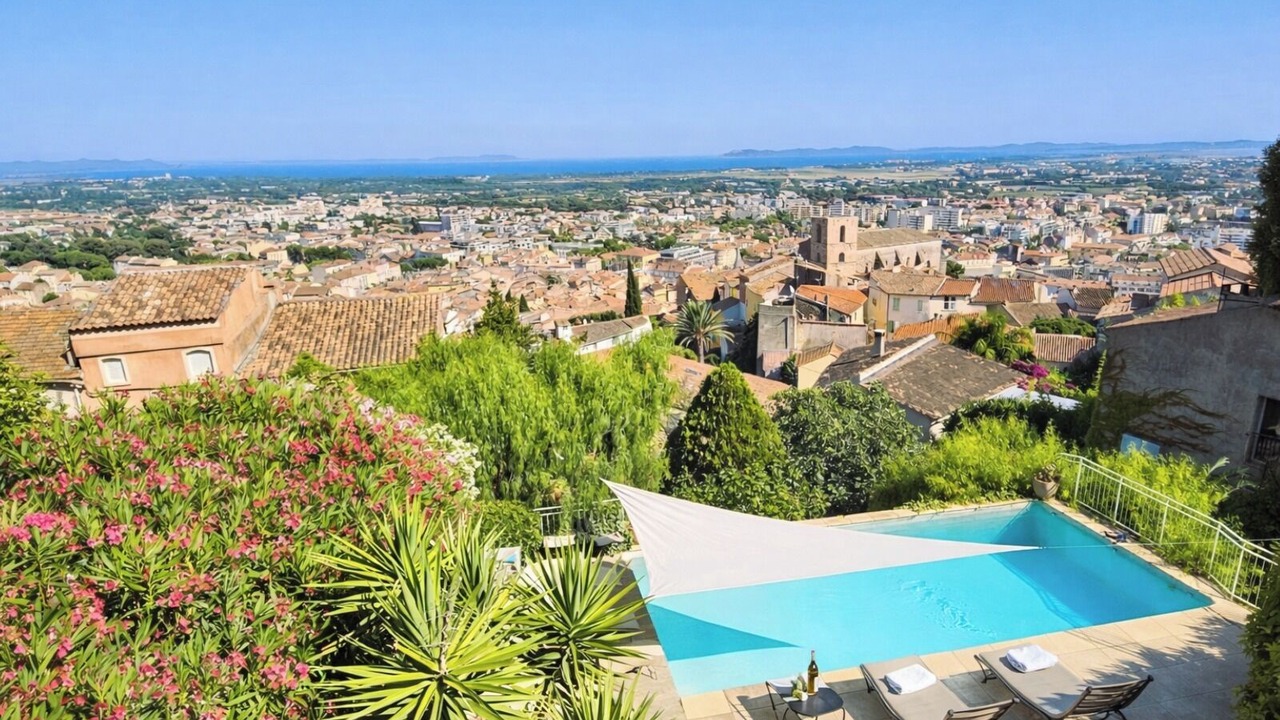 Photo of Outdoor in Hyeres City Centre