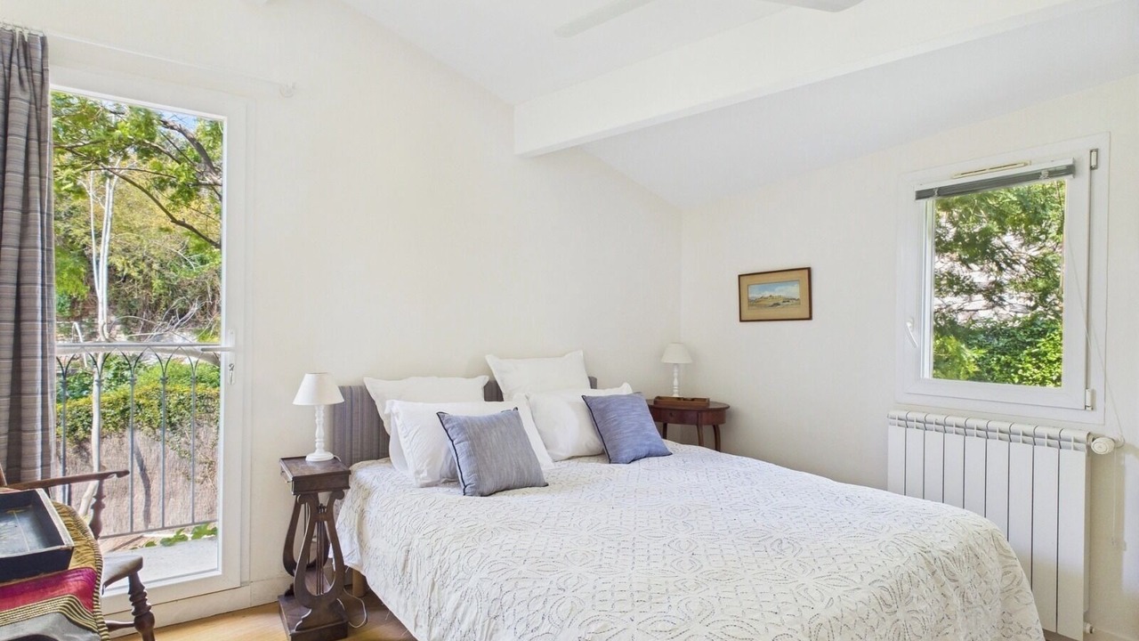 Photo of Bedroom in Hyeres City Centre