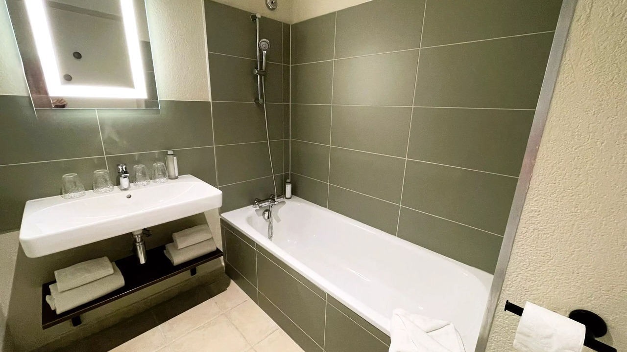 Photo of Bathroom in Juvignac