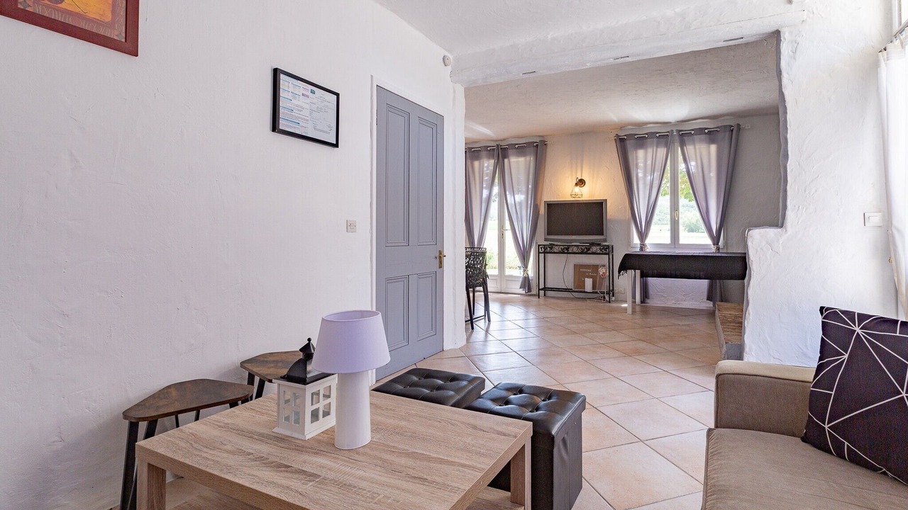 Photo of Livingroom in Portes-en-Valdaine