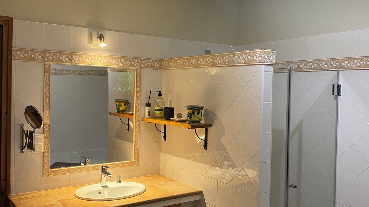 Photo of Bathroom in Maillane
