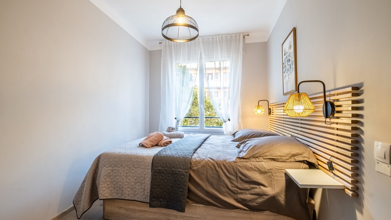 Photo of Bedroom in Frejus Plage