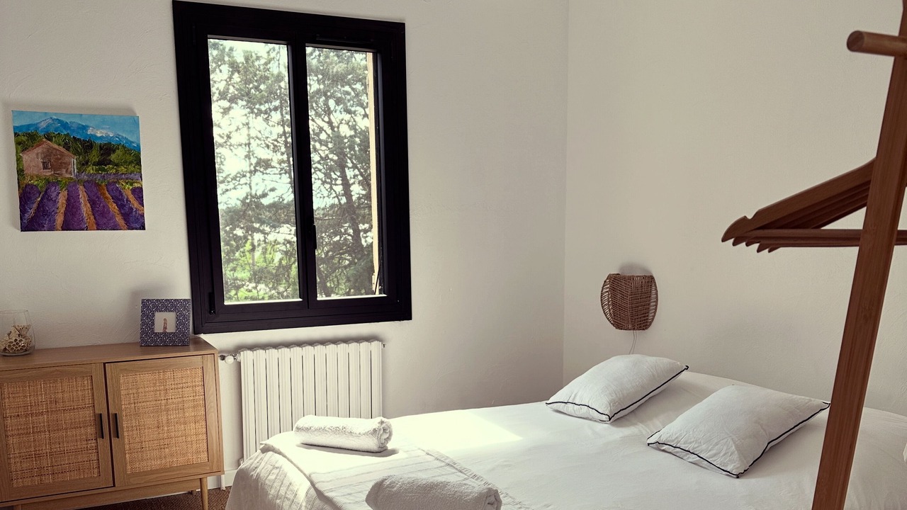Photo of Bedroom in Lagnes
