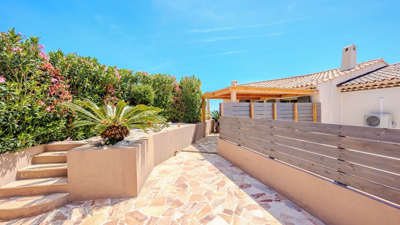 Photo of Outdoor in Le Lavandou