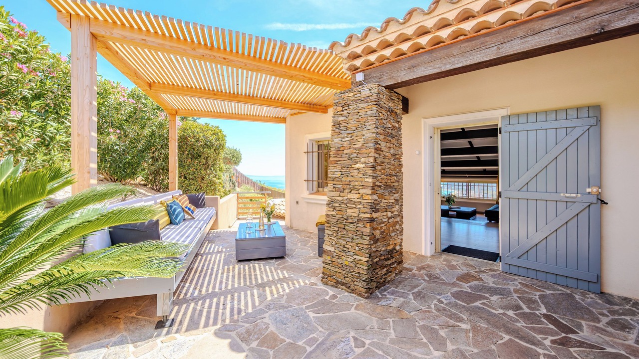 Photo of Patio Balcony in Le Lavandou