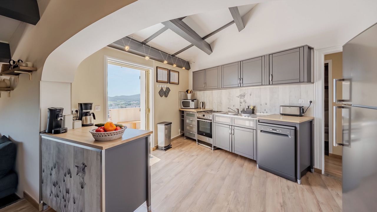 Photo of Kitchen in Le Lavandou