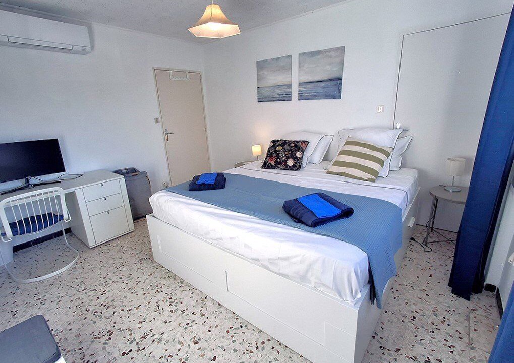 Photo of Bedroom in Carqueiranne
