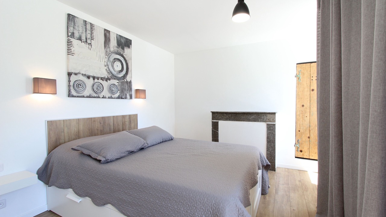 Photo of Bedroom in Caromb