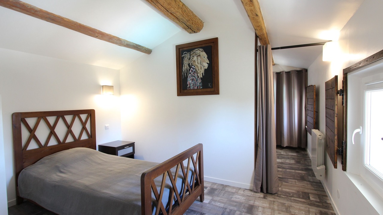 Photo of Bedroom in Caromb