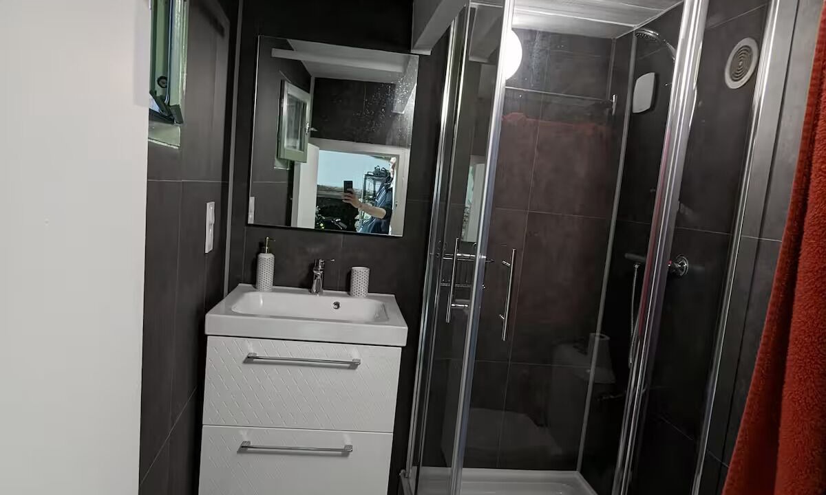 Photo of Bathroom in Saint-Roman-de-Malegarde