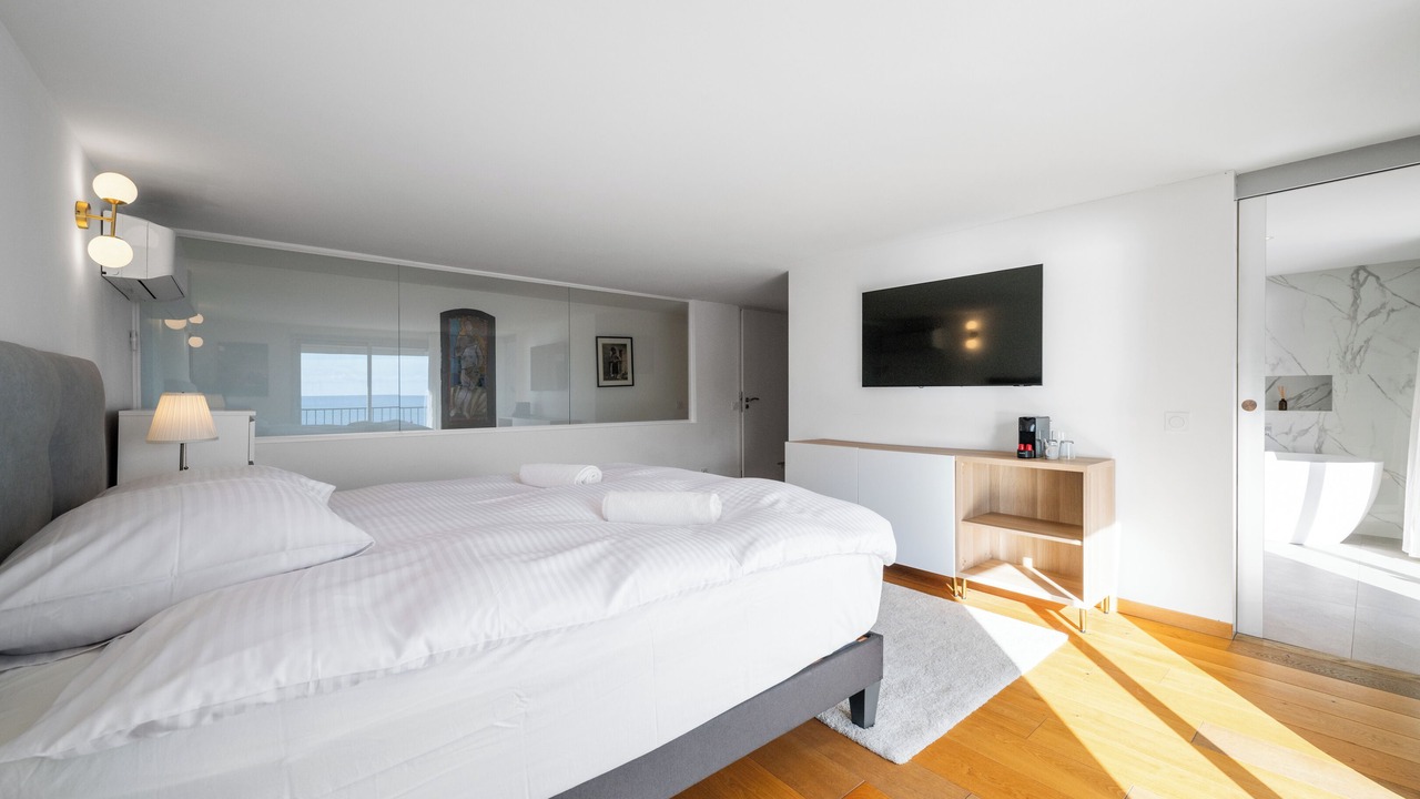 Photo of Bedroom in Cap-d'Antibes