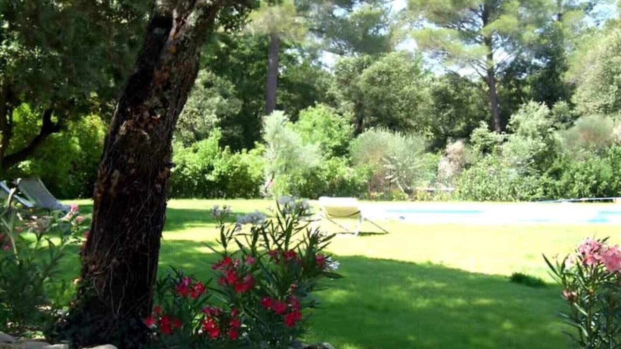 Photo of Outdoor in Saint-Marc-Jaumegarde