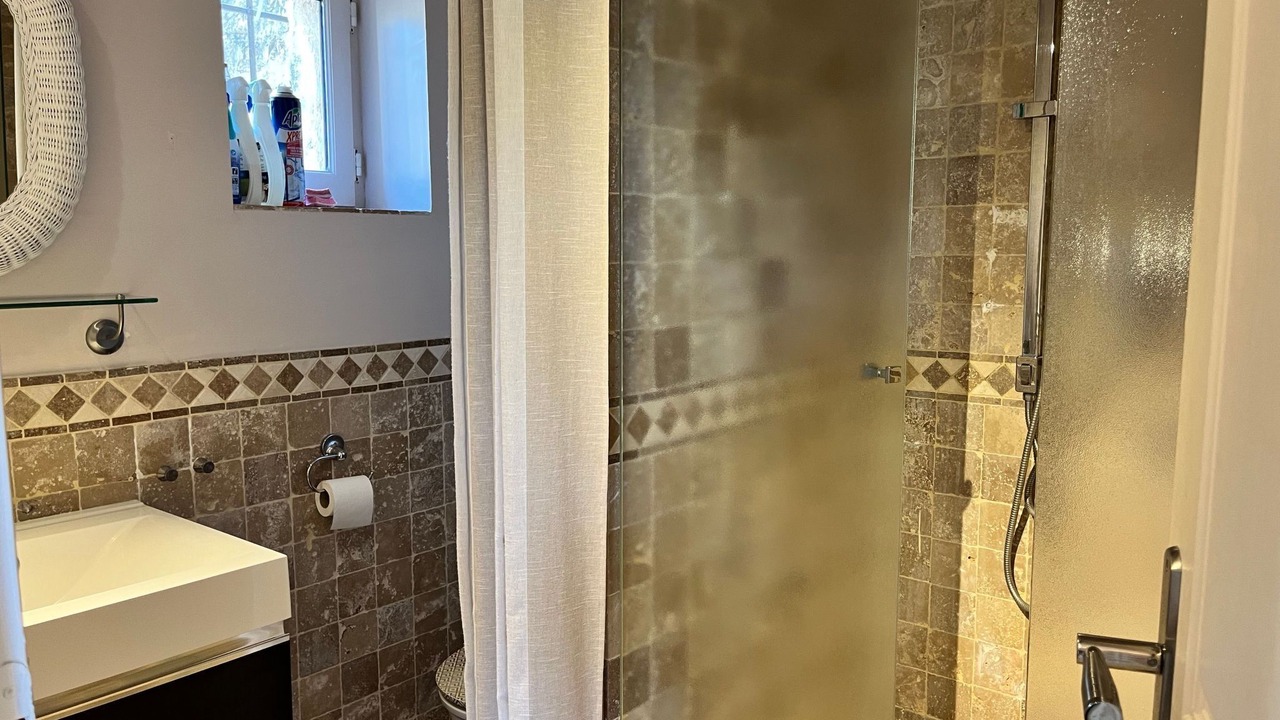 Photo of Bathroom in Eygalieres